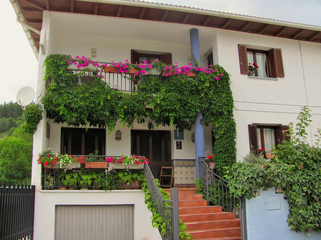 Pension El Peregrino Larrasoana Экстерьер фото