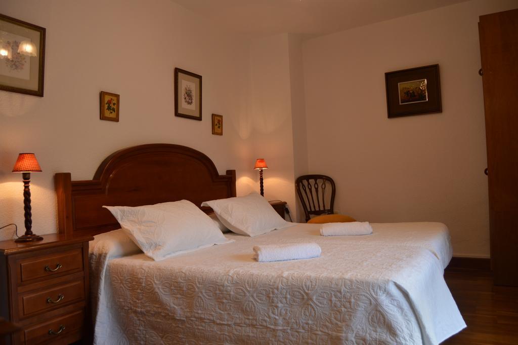 Pension El Peregrino Larrasoana Экстерьер фото