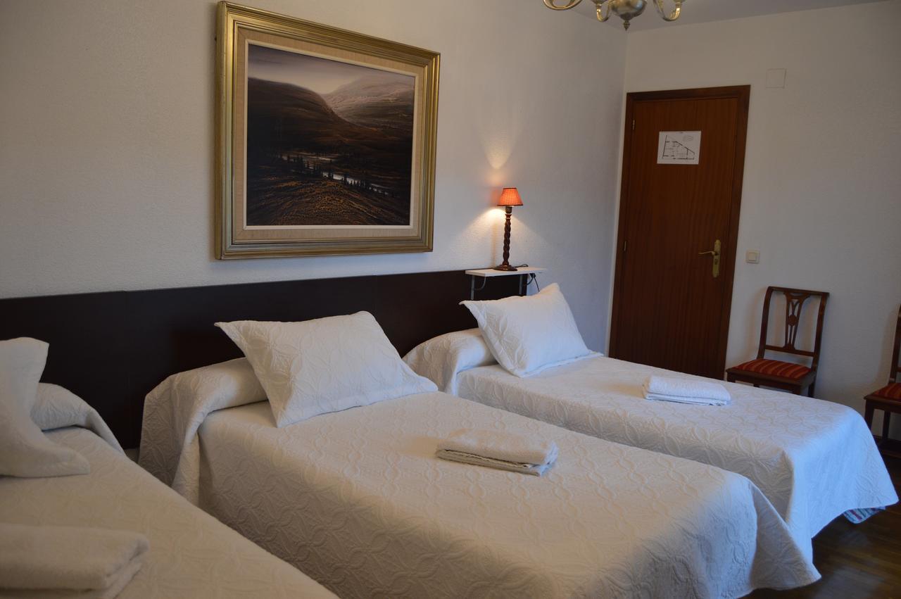 Pension El Peregrino Larrasoana Экстерьер фото